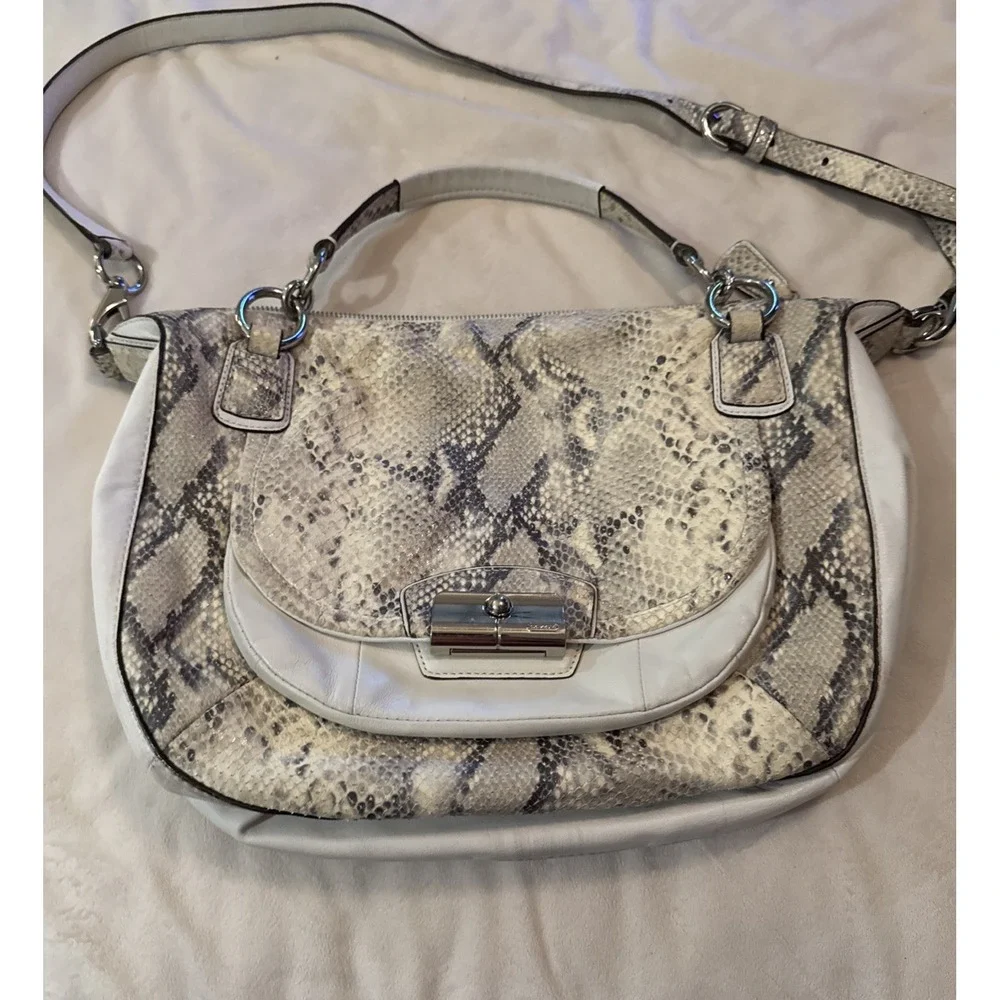 Coach Limited Edition Kristin Embossed Metallic Python Shoulder Bag Y2K Mob Wife